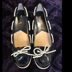 GUC Michael Kors Black and White Boat Shoes